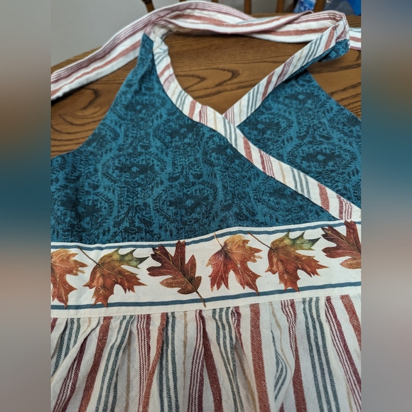 Kay Dee Cotton Apron. Full coverage. Ties at waist and neck. Vintage. - Picture 6 of 9